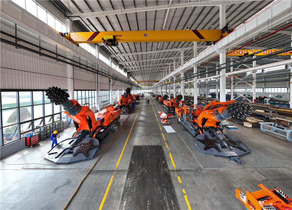 掘進(jìn)機(jī)生產(chǎn)車(chē)間